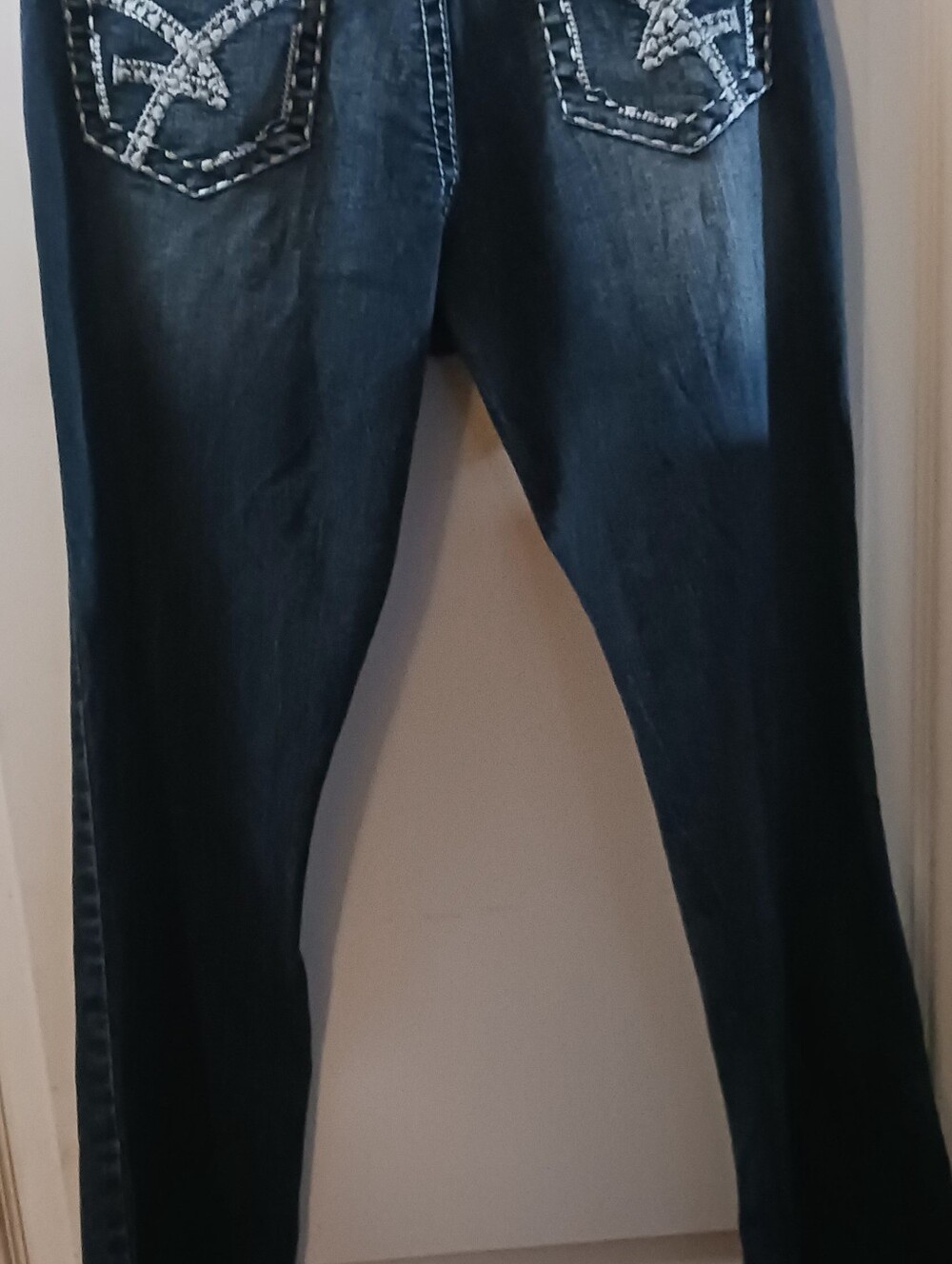 Dark Blue Women's Denim Jeans with Embroidered Back Pockets